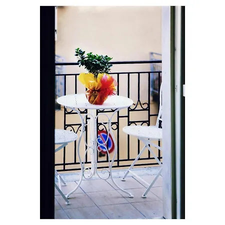 Aprile Bed and Breakfast 4*
